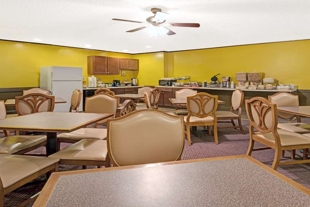 Studio Lodge Laramie Facilities photo